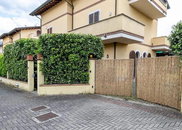 Villa Vicino Al Mare Con Giardino E Parcheggio